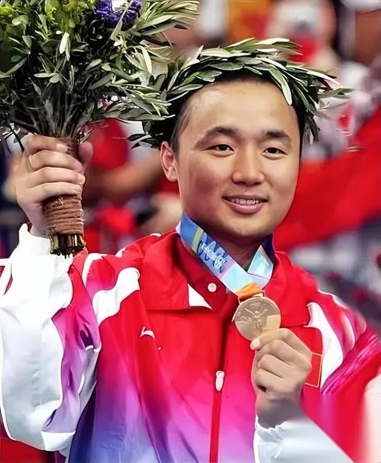 张军出事了

其实早有预兆

从他的身材早就看出猫腻了。本来是拿过奥运金牌的运动