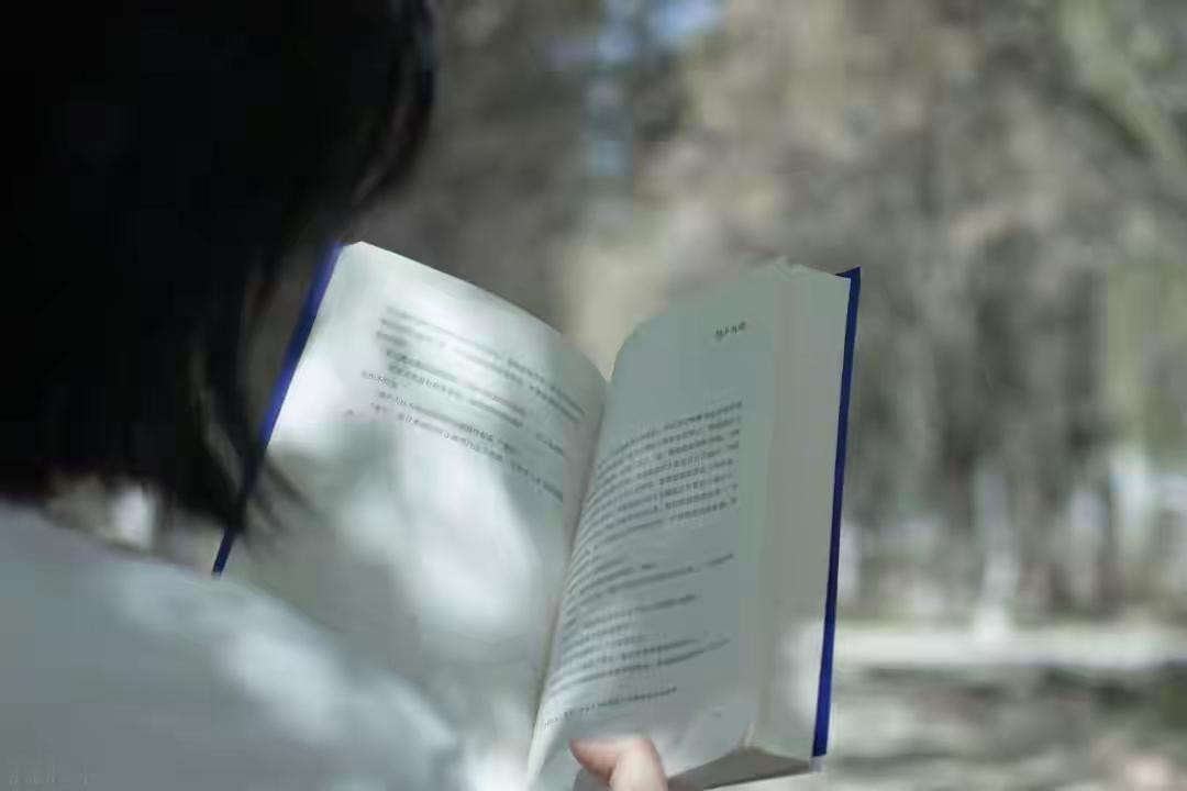 胆子放大一点，其实这世界上80%的人，都没你想象中那么厉害

你有没有过这样的瞬