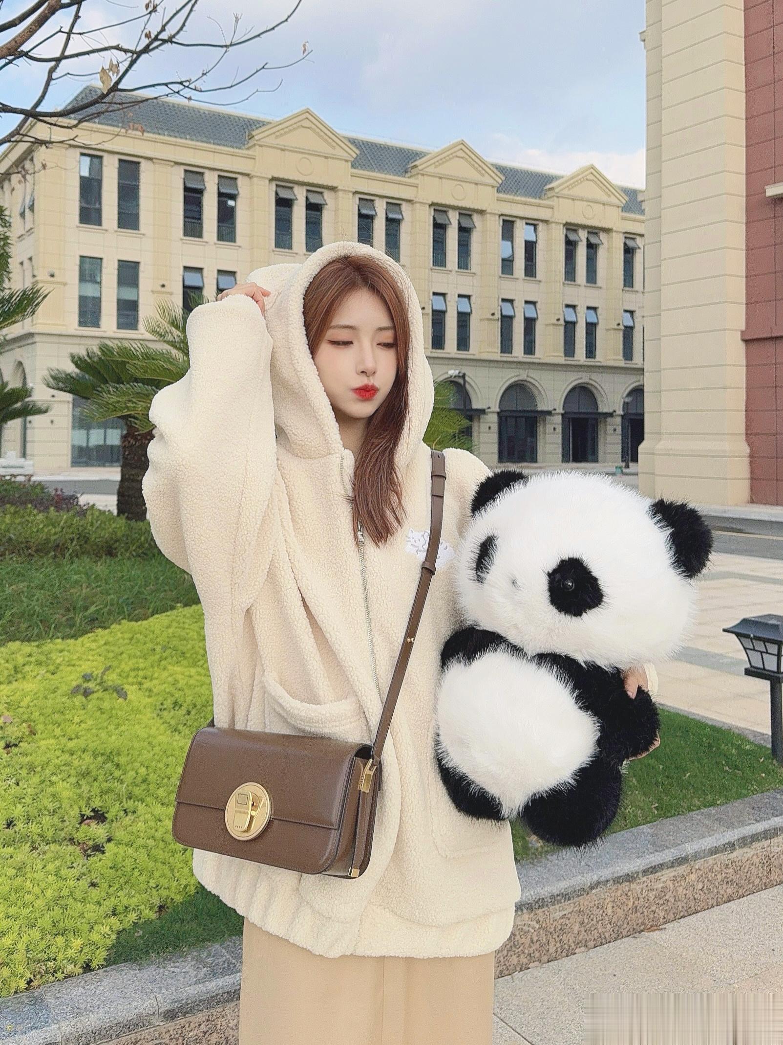 我爱大熊猫[爱慕][爱慕][爱慕] ​​​