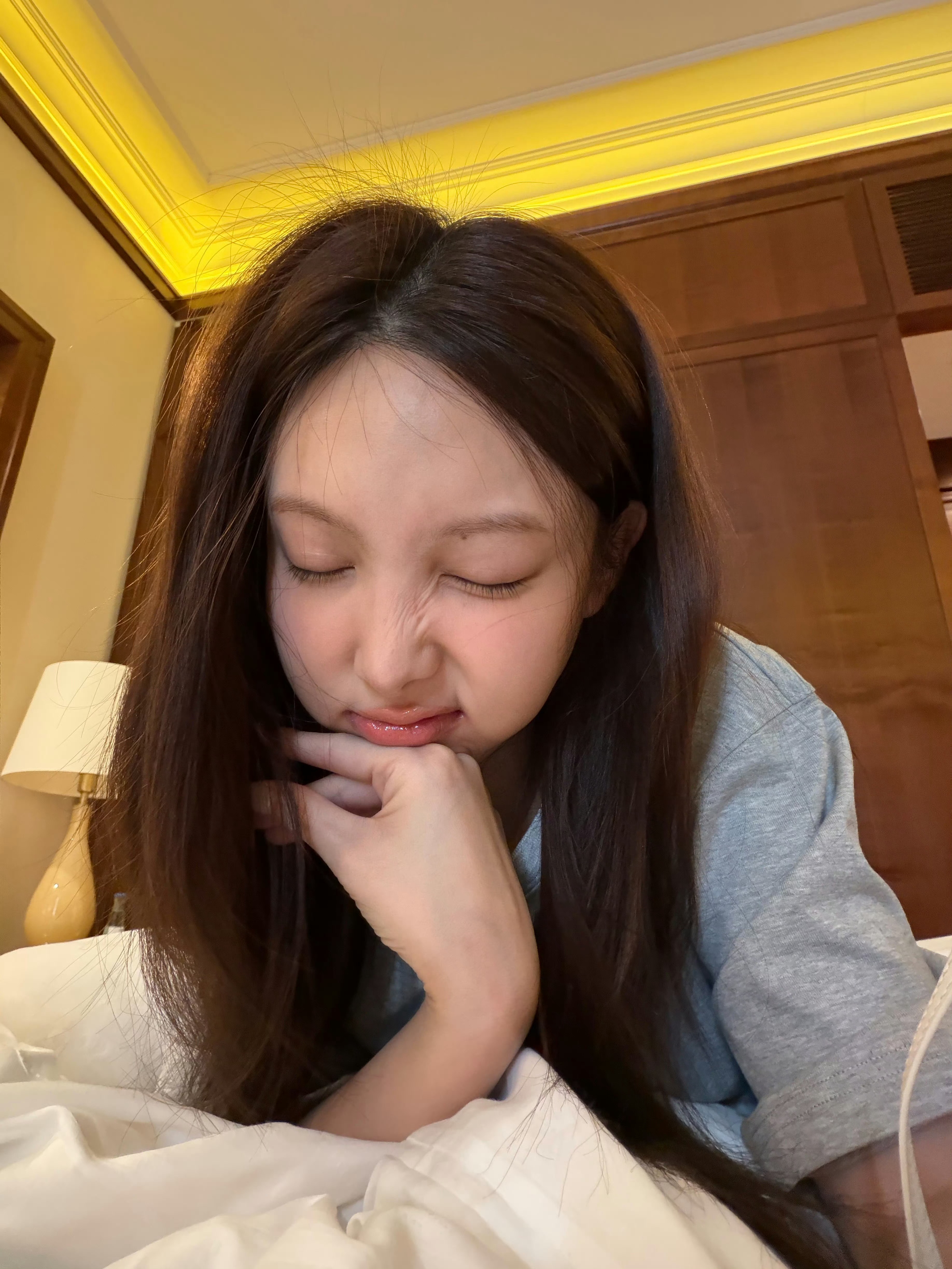 林娜琏林娜琏 谁家素颜炸毛兔？ 