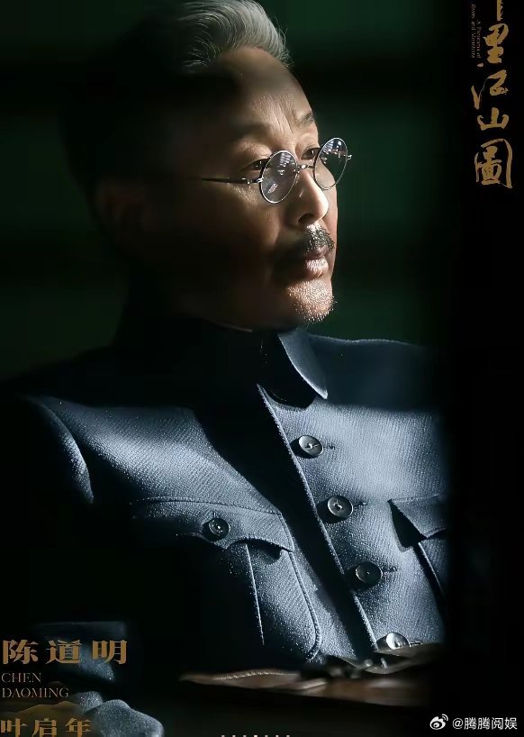 我敢说一句。谁都没想到。不仅观众没想到，连张若昀自己也没想到，当年坐在上头的那个
