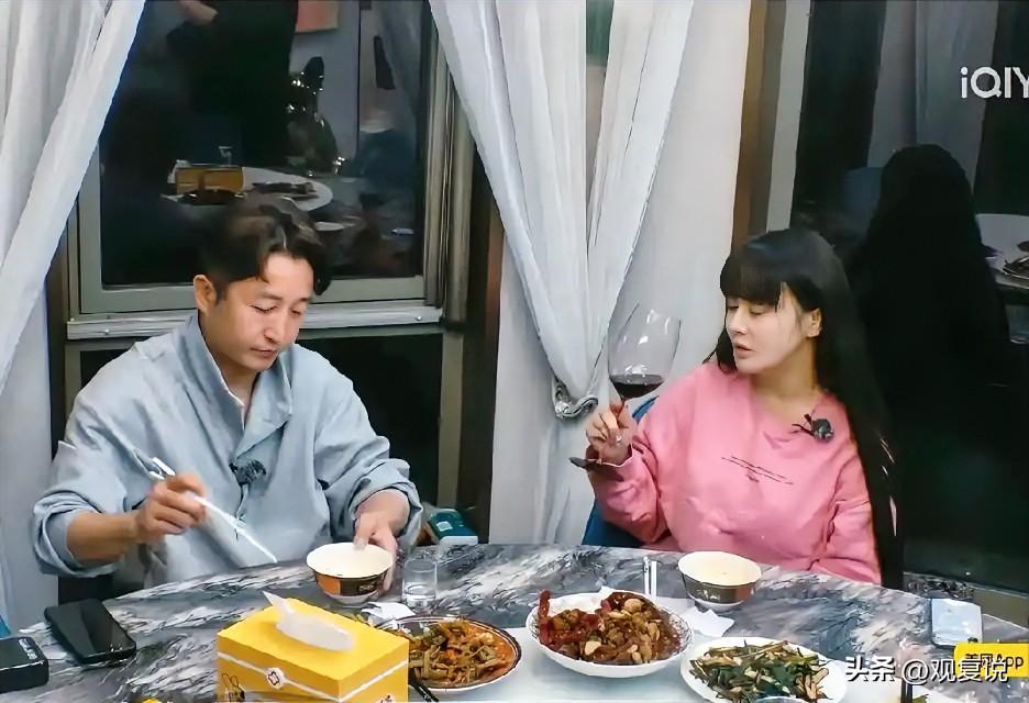 冉莹颖自曝三次去民政局离婚，真正原因找到了！

不是因为她嫌贫爱富，也不是因为邹