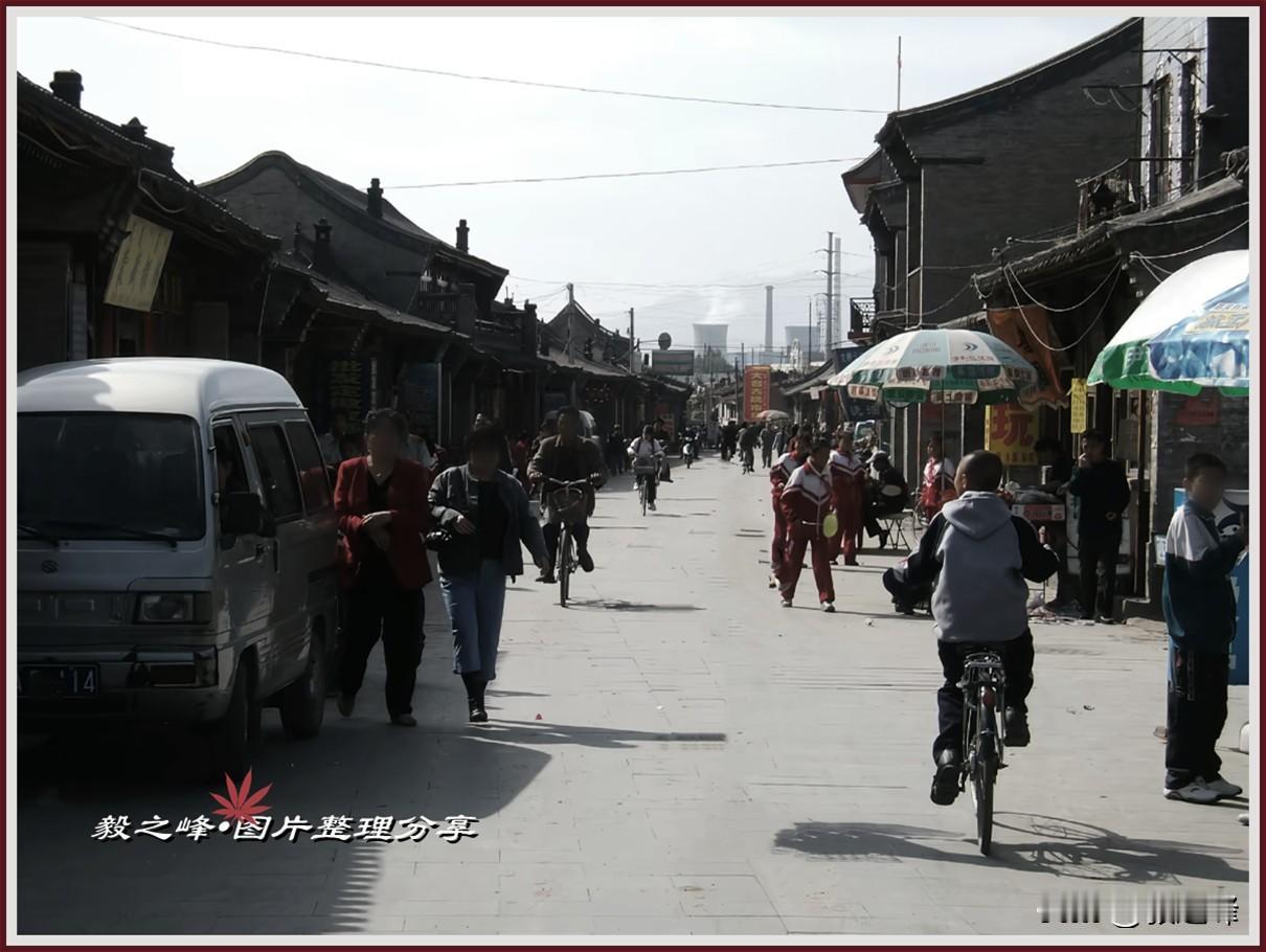呼市话“‌失犊马片”知道说的是什么吗，普通话会怎么说？
呼和浩特老街巷继续和朋友