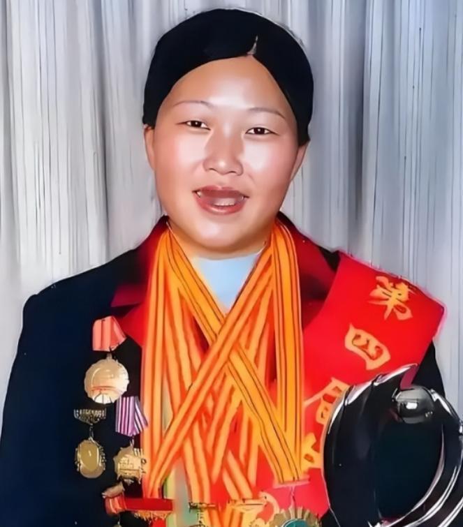 1985年，她父亲逼着19岁的她嫁给恩人的儿子，谁料，30年后，她的名字响彻世界
