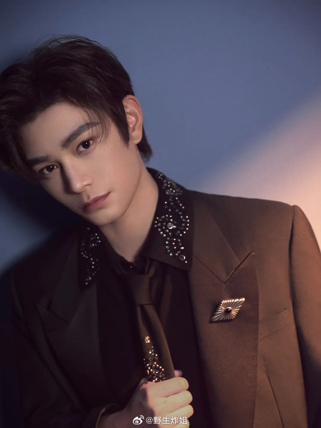 丁禹兮微博之夜第二套造型来了微博之夜红毯