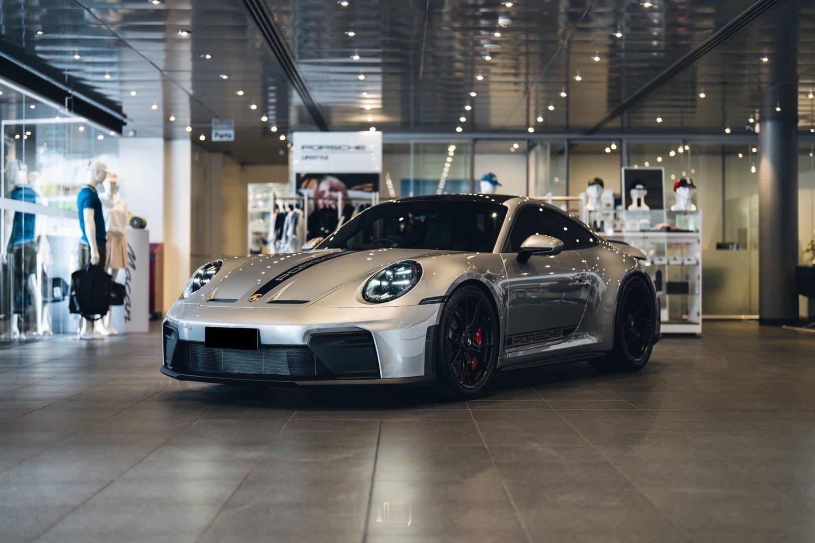 Sergio的摄影库[超话]  Porsche 992.2 GT3 Tourin