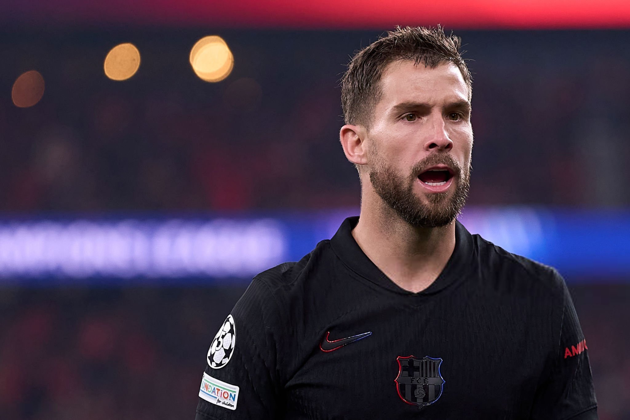 伊尼戈·马丁内斯若领到黄牌将缺席四分之一决赛🟨 ​​​