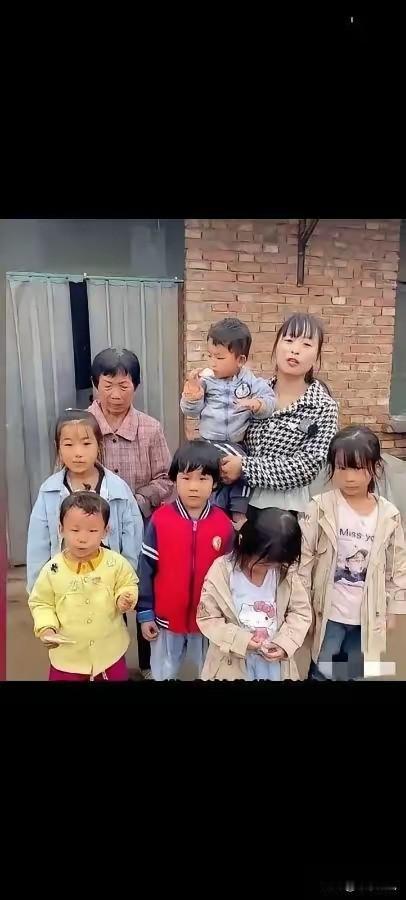 2021年，河南的朱大哥在修拖拉机时被砸身亡。谁知，他妻子不堪重负离家出走。弟媳