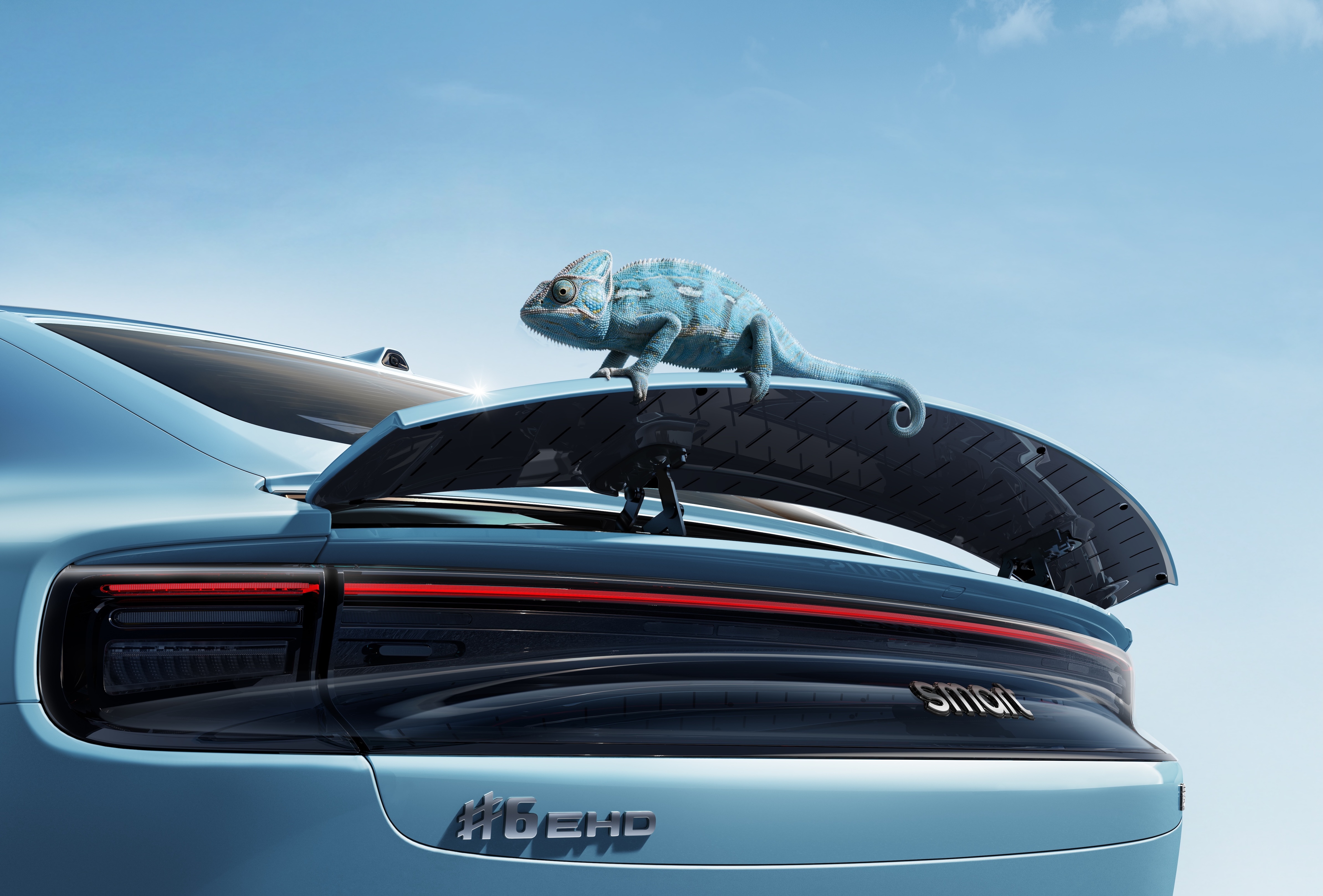 汽车圈，高端汽车圈，蓝色是主色调，宝马M蓝也好，保时捷冰晶蓝也罢，奔驰梅森蓝也有