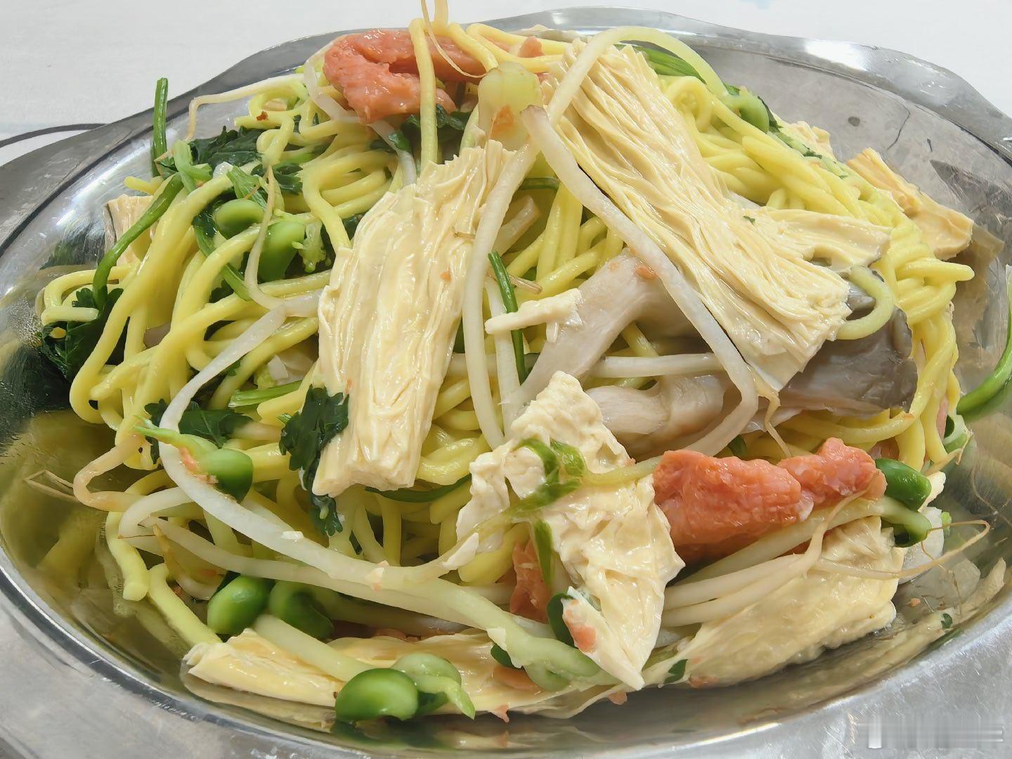 今天过生日，有人问我多大年纪，我答不出来：本博其实是一个物欲和食欲极低的人，这么