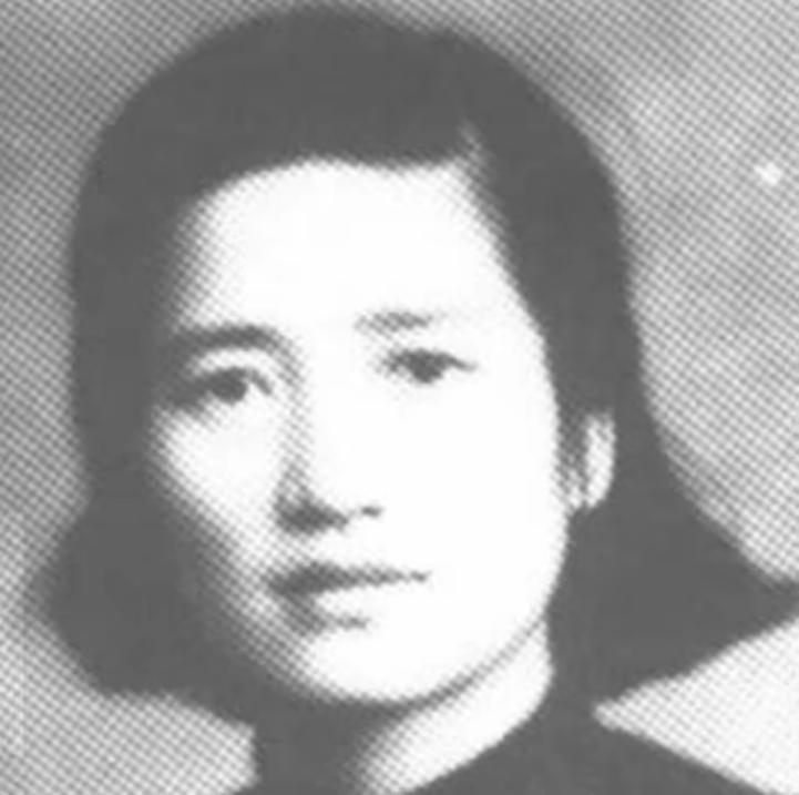 1952年，湖南省副主席之女谭木兰大闹法场，大喊反革命分子洪宗扬是她的爸爸，不能