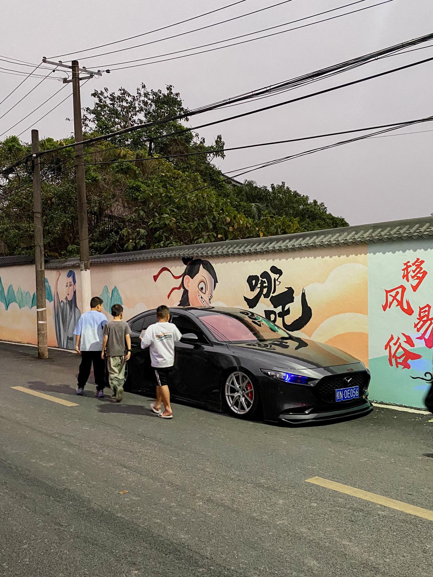 来自小孩哥的目光