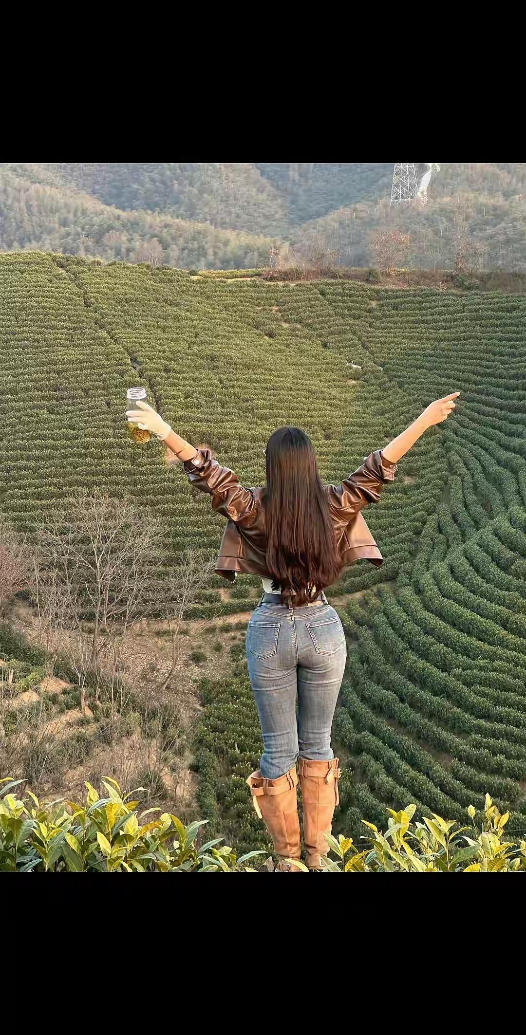 我是来看看我家的茶园，你们叫我去换一双鞋子干嘛啊？？？