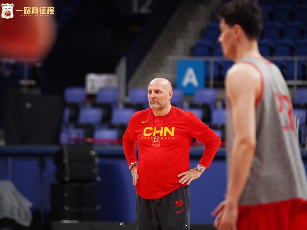 中国男篮亚洲杯预选赛两场比赛结束，这三点在比赛中体现的很明显

1、乔帅真不适合