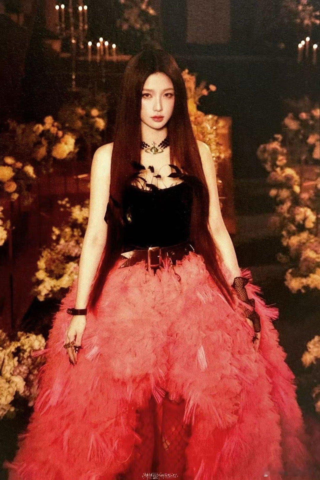 拿到虞书欣新专的我太得劲了 听完整张专辑再翻看实物 真的会被诚意打动 现在艺人发