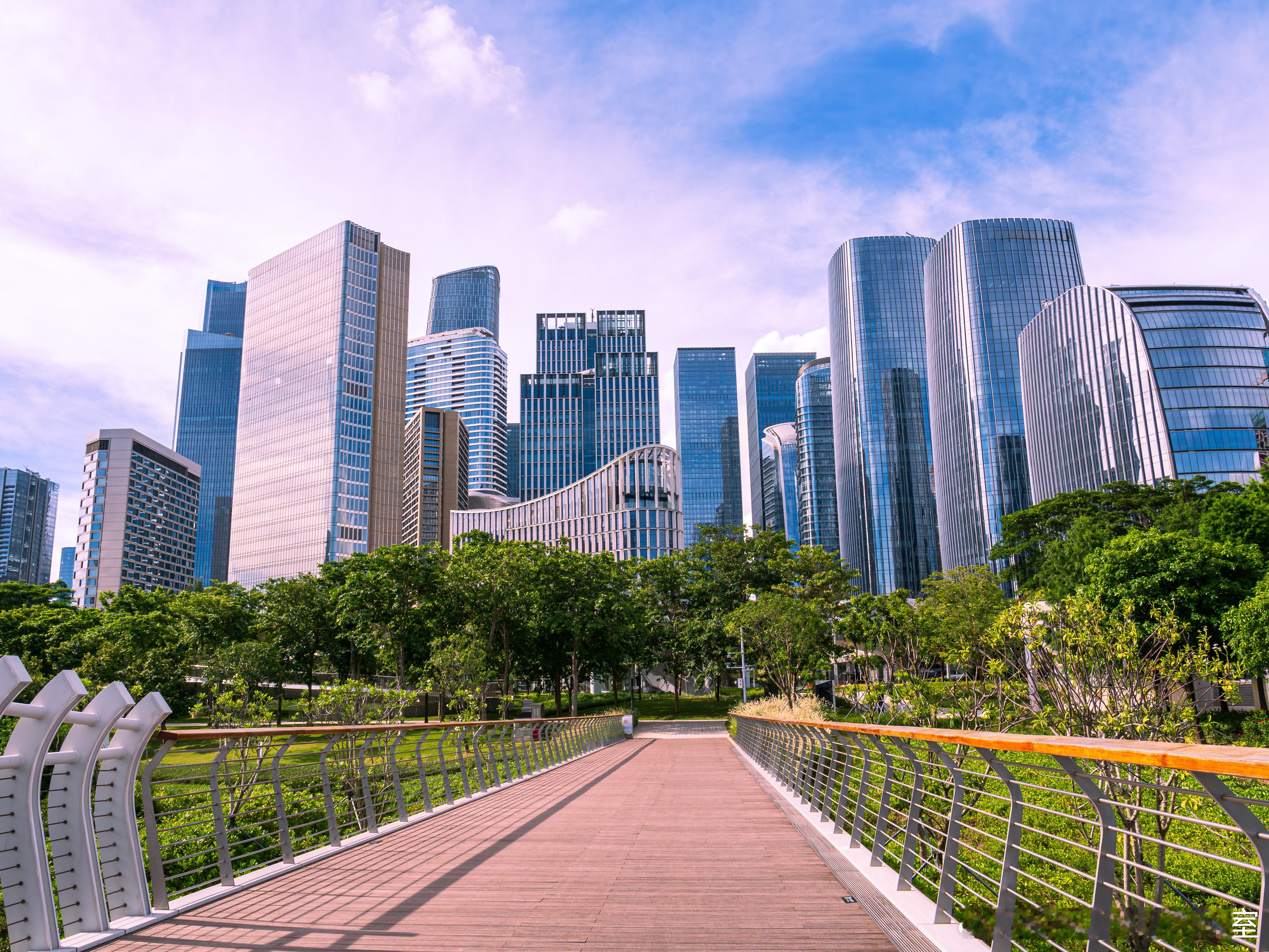 创业早期拼劲十足，认为股权是张“空头支票”，暂不考虑分配。到公司前景清晰、价值显
