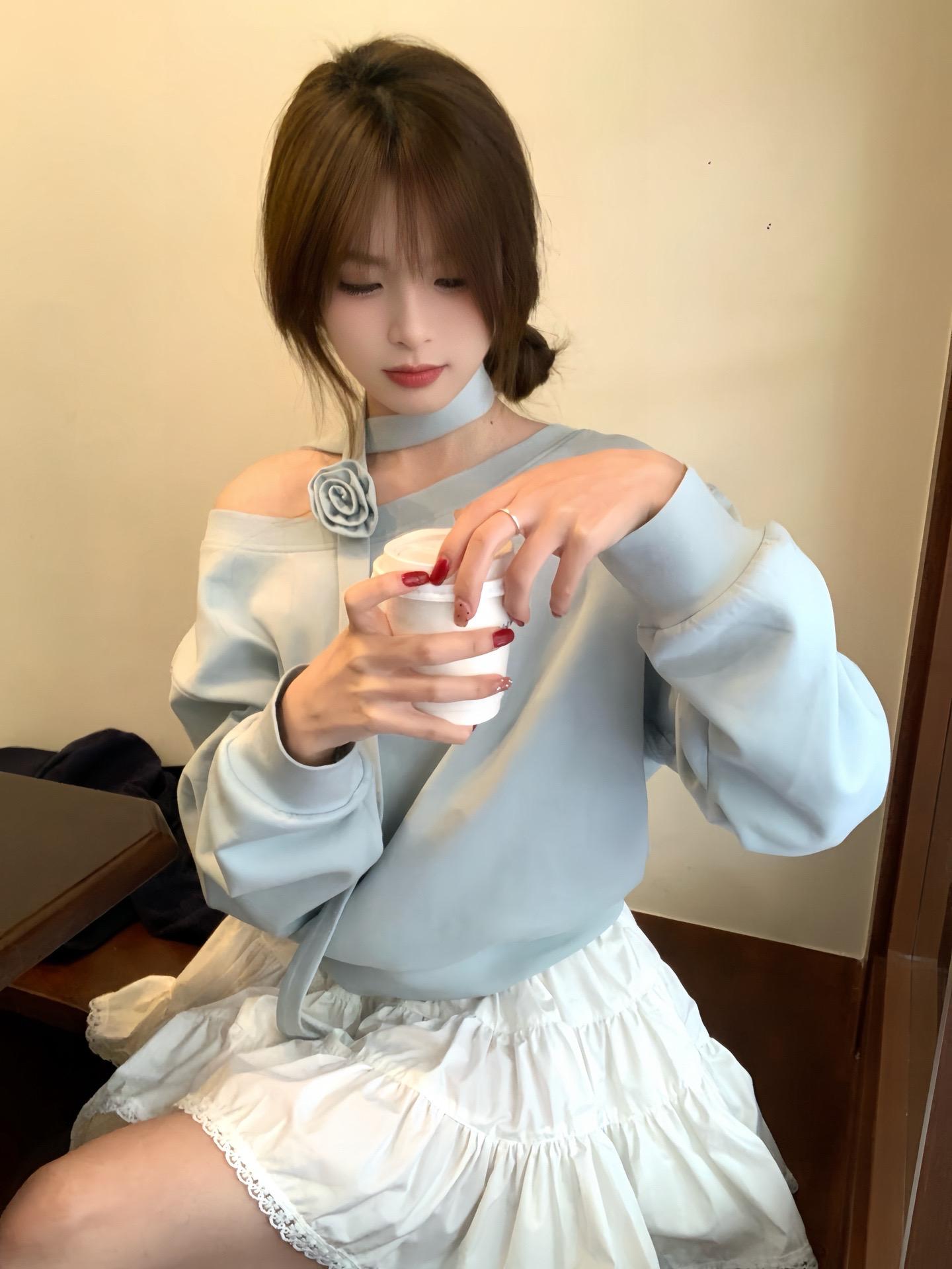 🐈‍⬛coffee ⋆♡̷☆₊🤍。