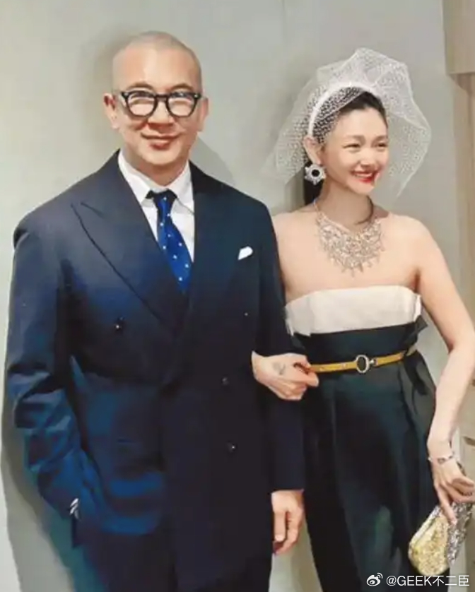 具俊晔争夺遗产的原因抛开舆论滤镜与情感偏见，具俊晔争夺遗产的行为完全合乎法理。大