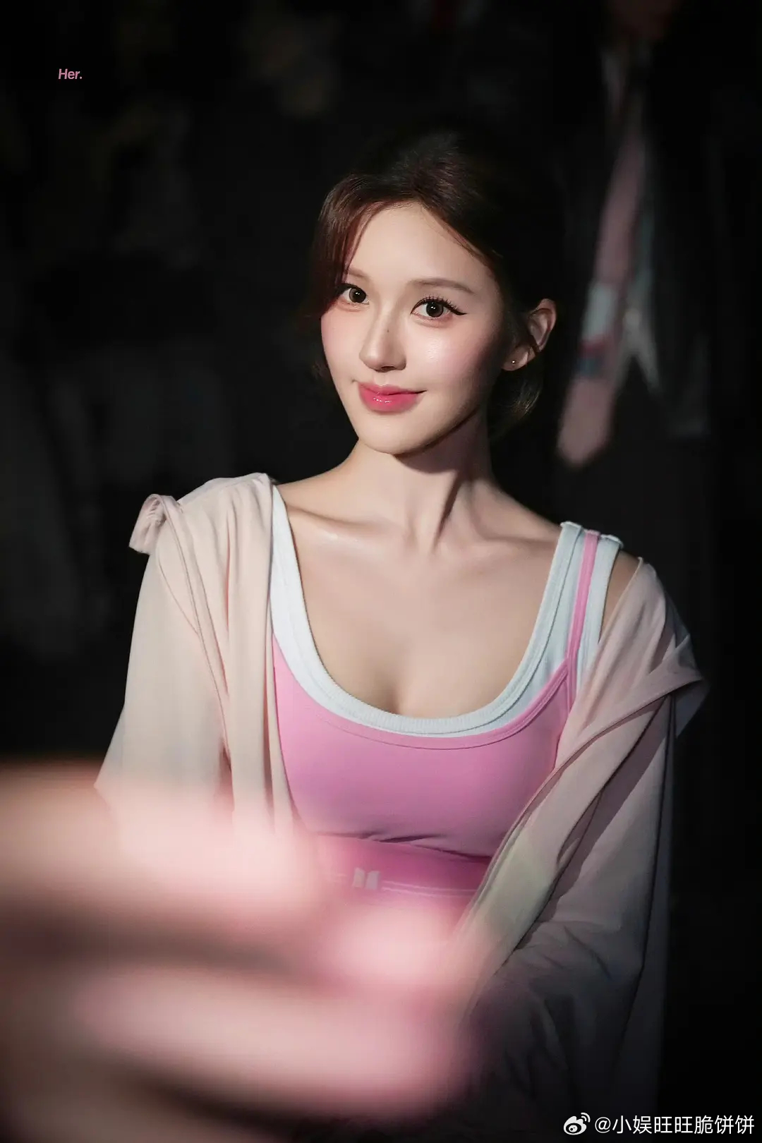 赵露思这真的好像金秘书 看来人设又换了 