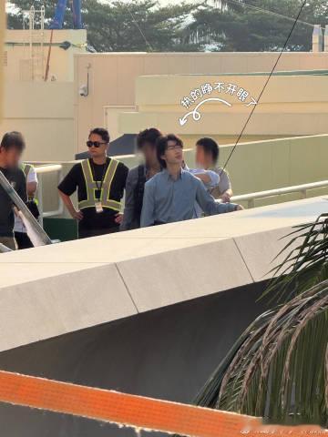 这张脸做男做女都精彩 林秋楠女装换装笑到缺氧！《捕风追影》破3亿好片子，打戏有看