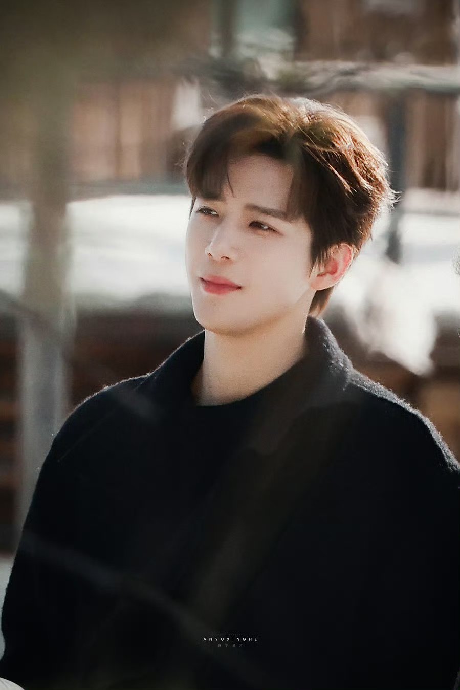 王安宇现偶的神季清和黑色大衣帅到没边了 多穿爱看好吗