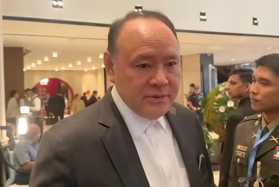 刚拿到援助就翻脸！菲防长公然发表极端忘恩负义言论！

5月30日，新加坡举办安全