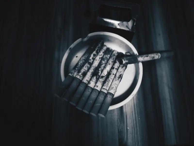 香烟的真正杀伤力藏在哪里 香烟的真正杀伤力藏得太深了！很多人觉得抽烟就伤肺，实则