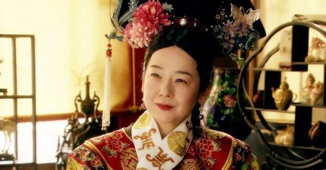 “1888年，53岁的慈禧春心萌动，看上了年轻俊郎的侍卫那尔苏，当晚就临幸了他。