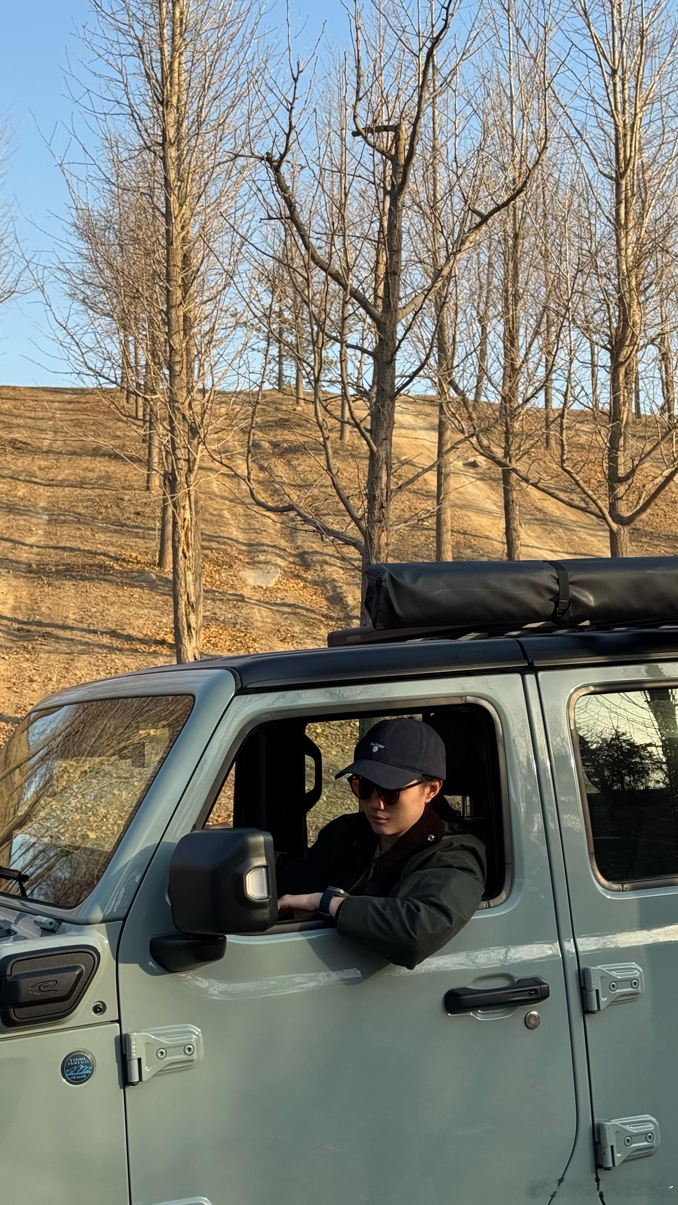 牧马人女车主的周末钻森林 跑山坡 压石头🪨别人打着滑 我如履平地的那一刻快乐无