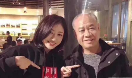 “不抛弃，不放弃”这句话的含金量，还在不断上升。李宁，这位曾经的体操明星，从赛场