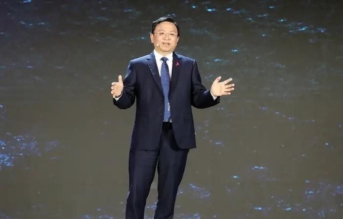 王传福：合资车企的市场份额将跌至10%。比亚迪董事长王传福近日表示，在新能源车领