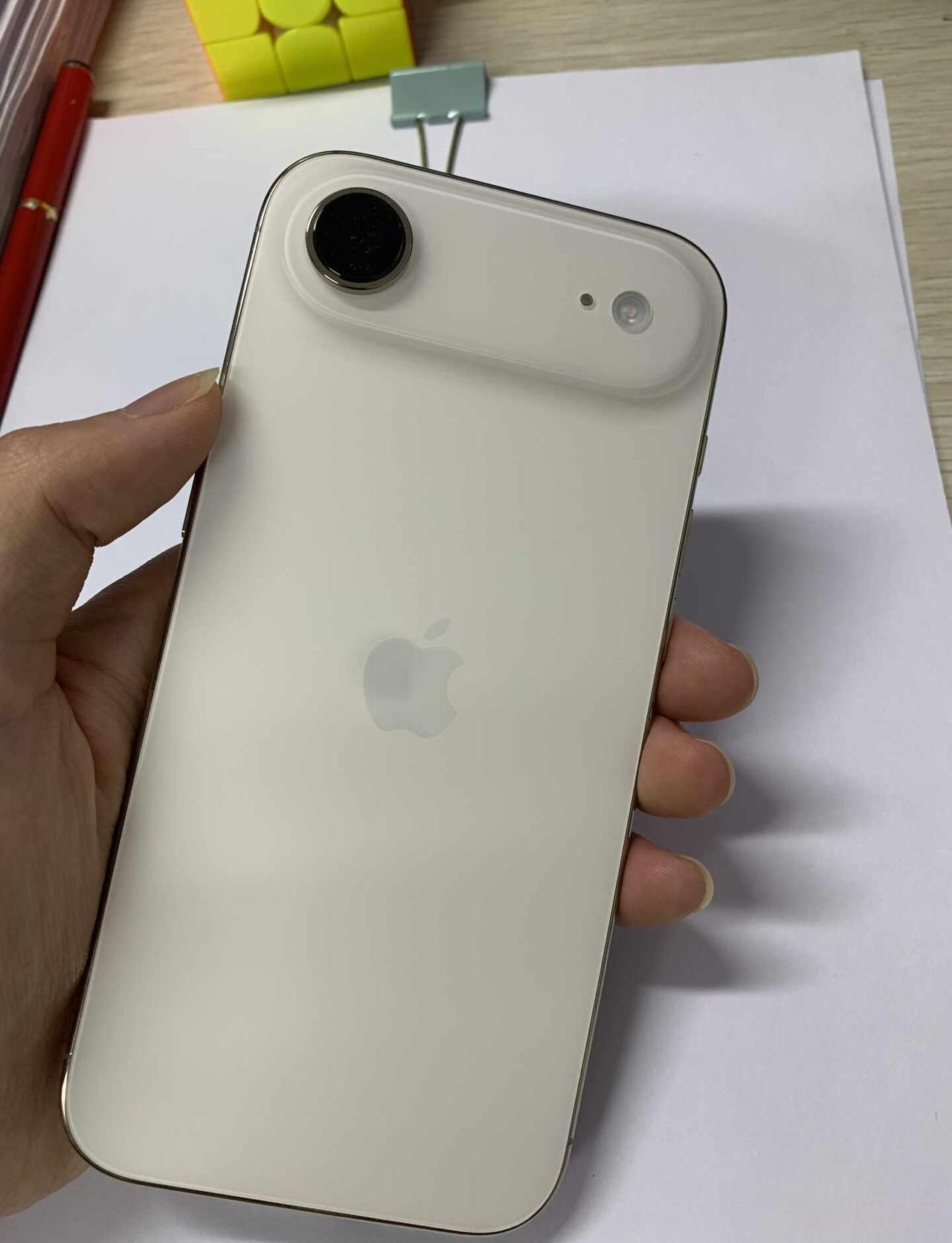 喜提新机，iphone air
这质感，这屏幕，谁懂啊！
先进生产力