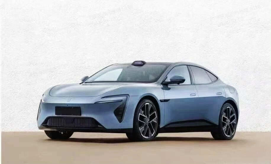 对标特斯拉model 3阿维塔E16的证件照被提前曝光了激光雷达、标志性前脸设计