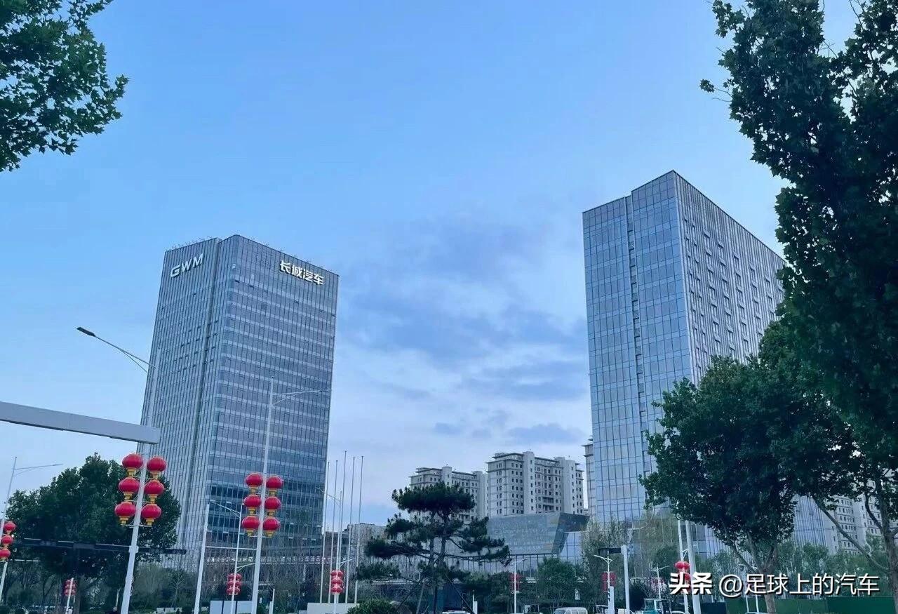 别再以为长城只造车！今天直接颠覆你的认知，它的产业可能承包你一辈子：

1、大学