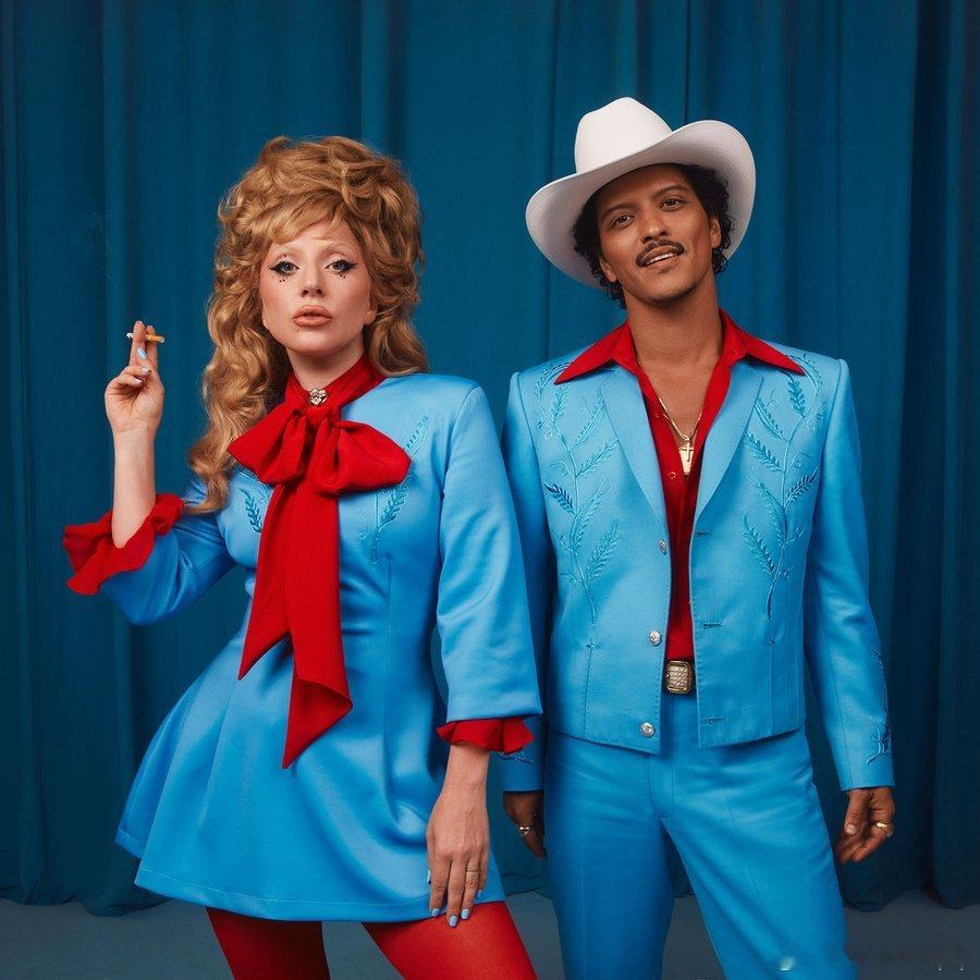 Lady Gaga 与 Bruno Mars 合作的现象级热门单曲《Die Wi