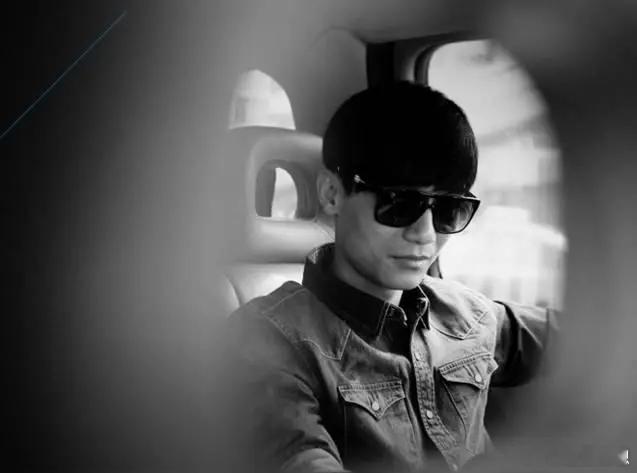 陈楚生一曲无题送给南昌南昌演唱会上，《无题》一响起就忍不住红了眼眶。陈楚生的歌声