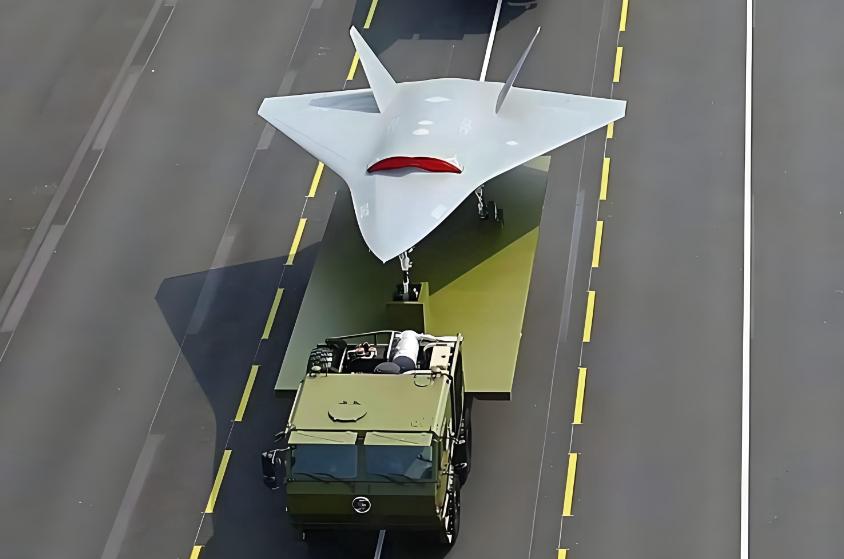 土耳其无人机打空空导弹大获成功，是“赢学”还是遥遥领先？