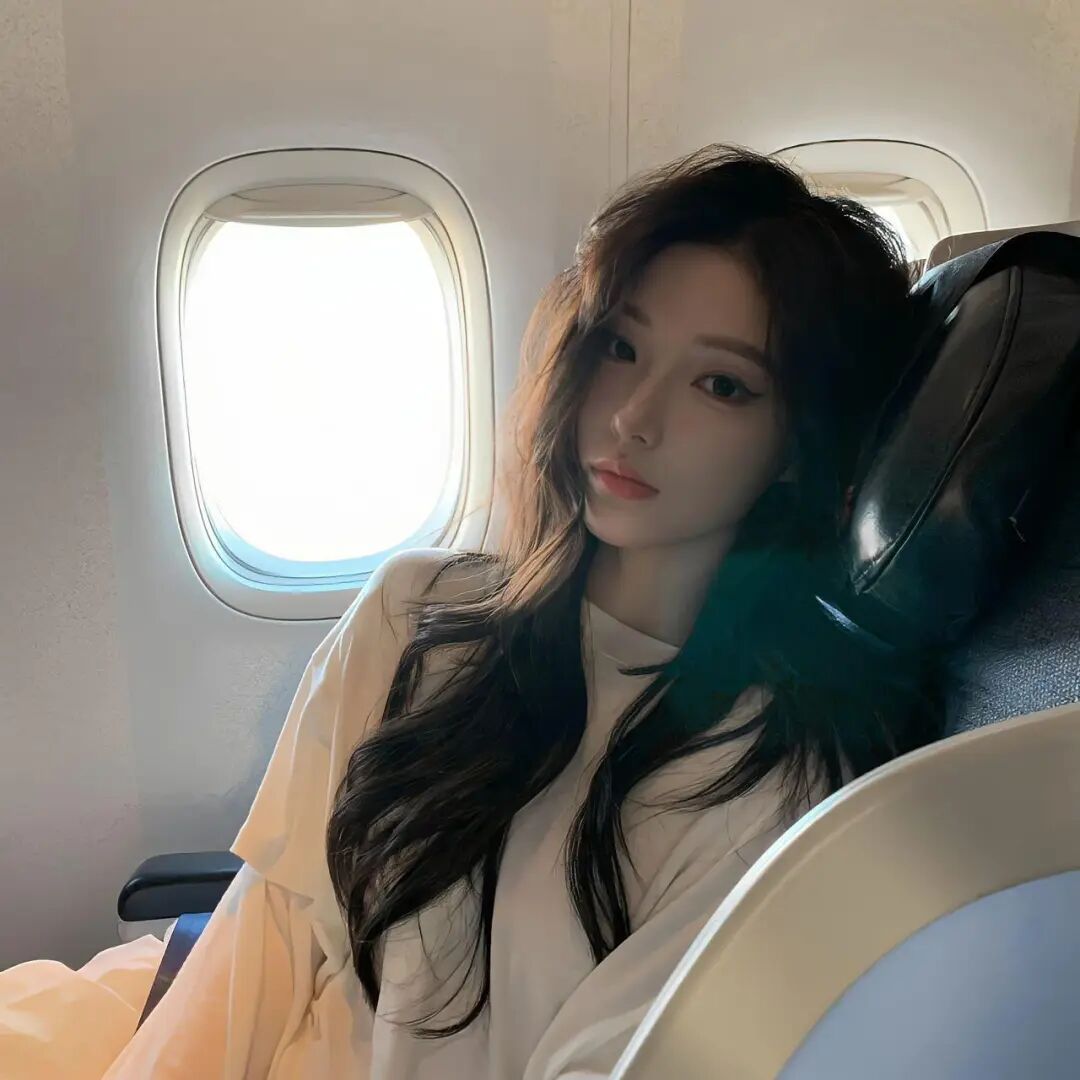 𝗪𝗲𝗖𝗵𝗮𝘁头像 ‖女生头像‖氛围感‖优质女头‖小众高级 ‖无水印女