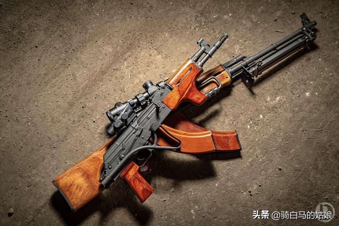 花样魔改 AK