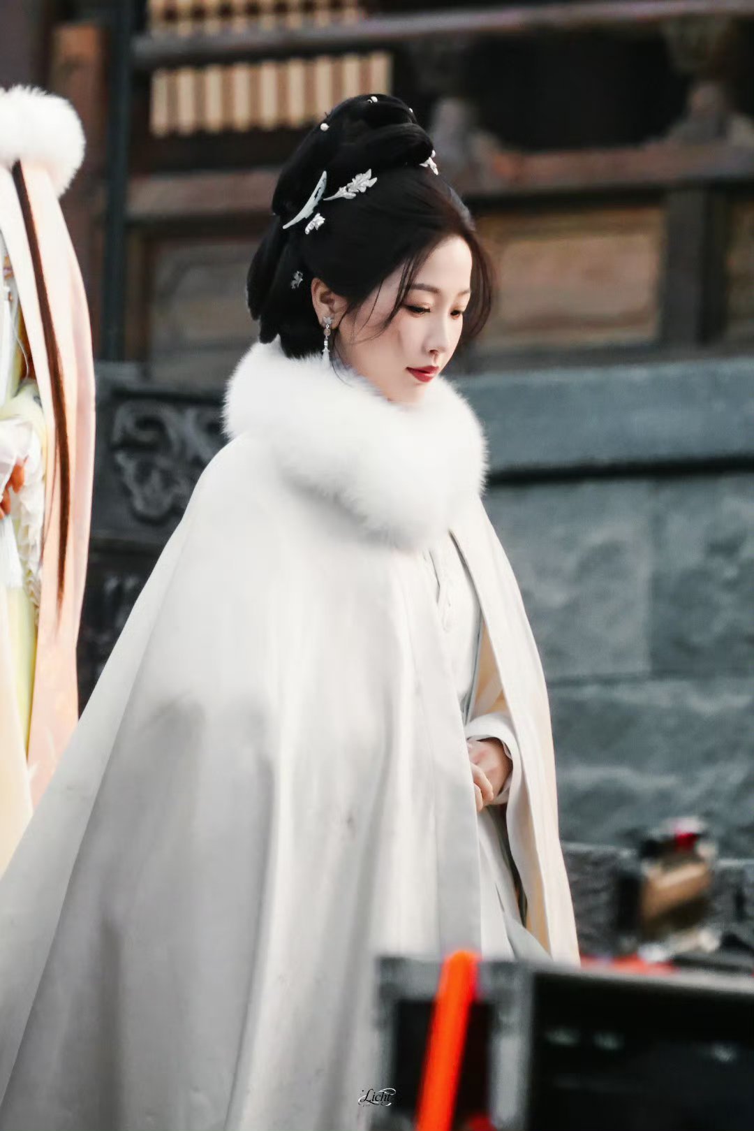 虞书欣云初令路透主母 大人的架势感 