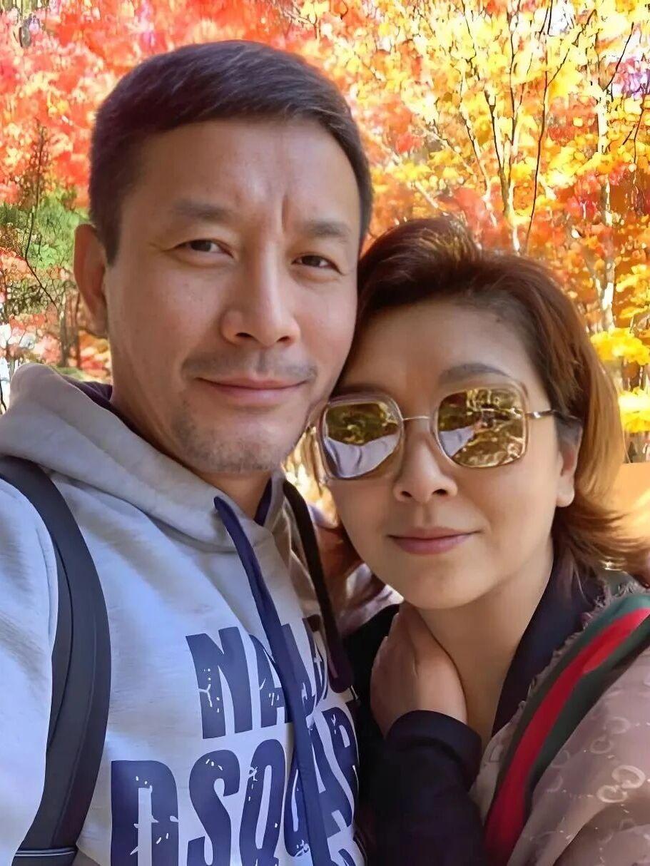 江珊二婚嫁了个好男人，天小洁，一个不出名的著名演员。