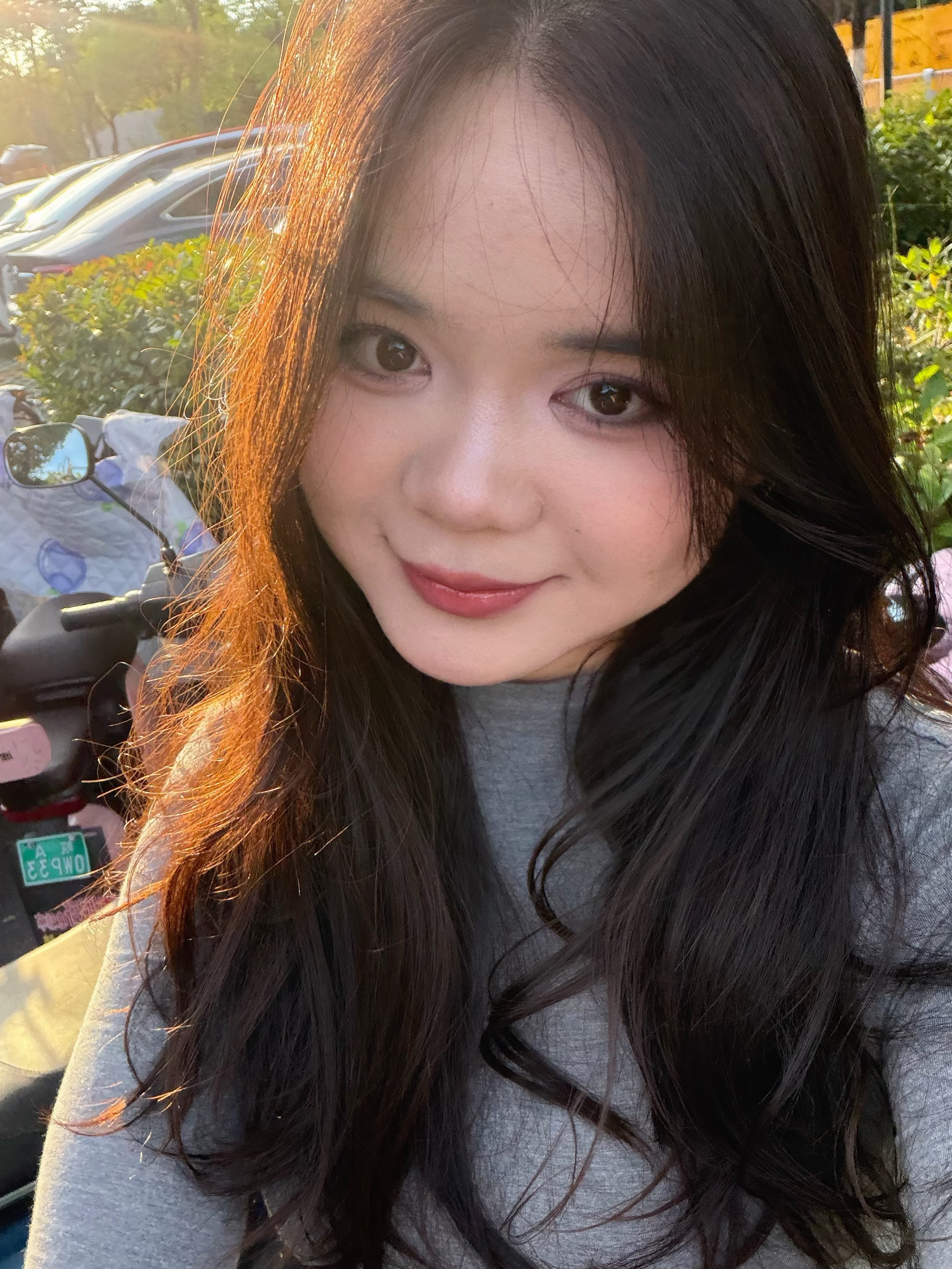 为啥感觉妆容怪怪的😭😭 