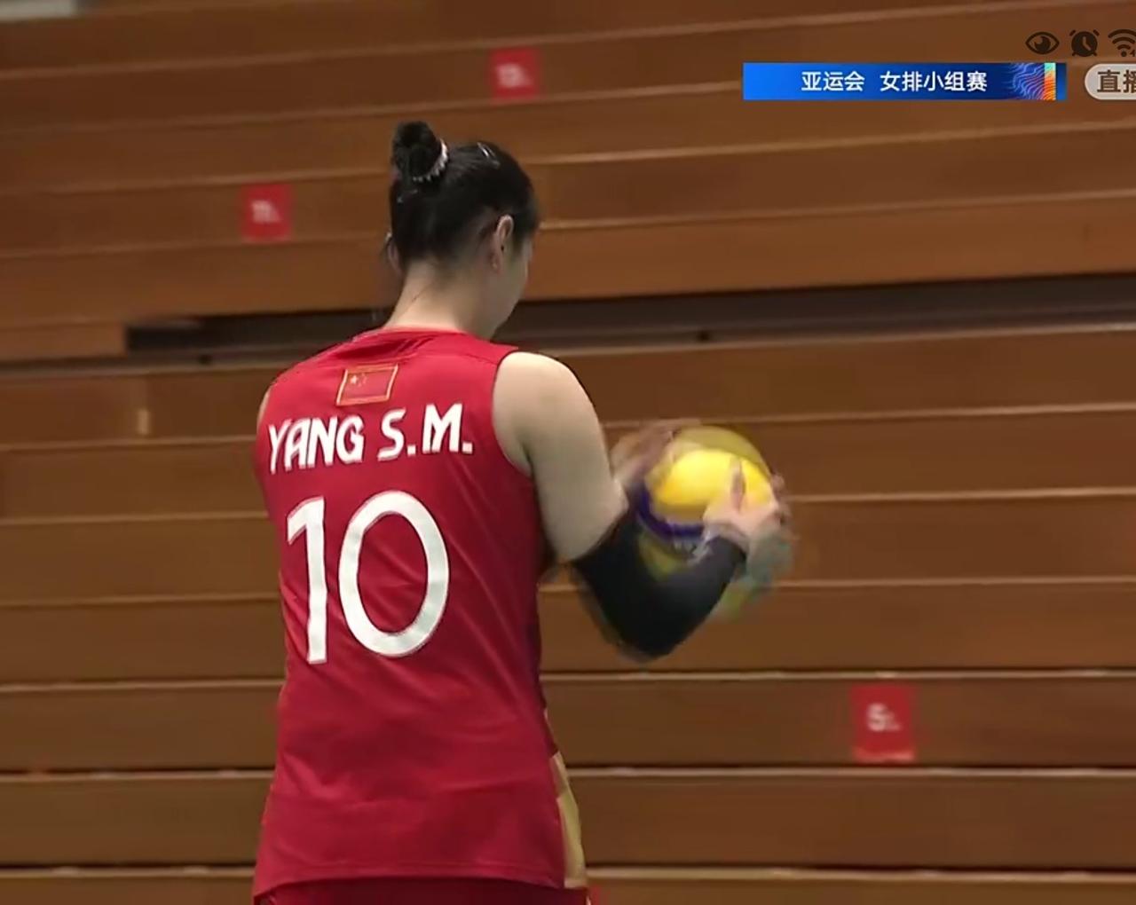 亚运会女排小组赛中国队3-0哈萨克斯坦队小组赛两连胜排名第一晋级八强
​
   