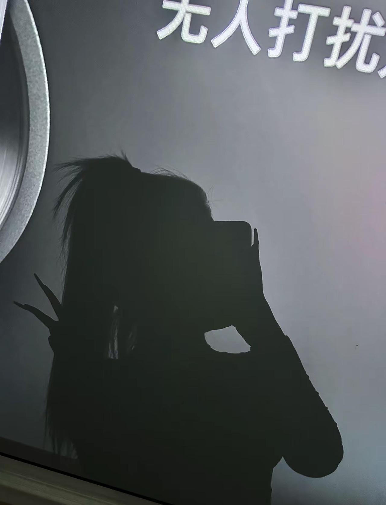 上天入地 你再也找不到比我爱喝酒的女孩子.