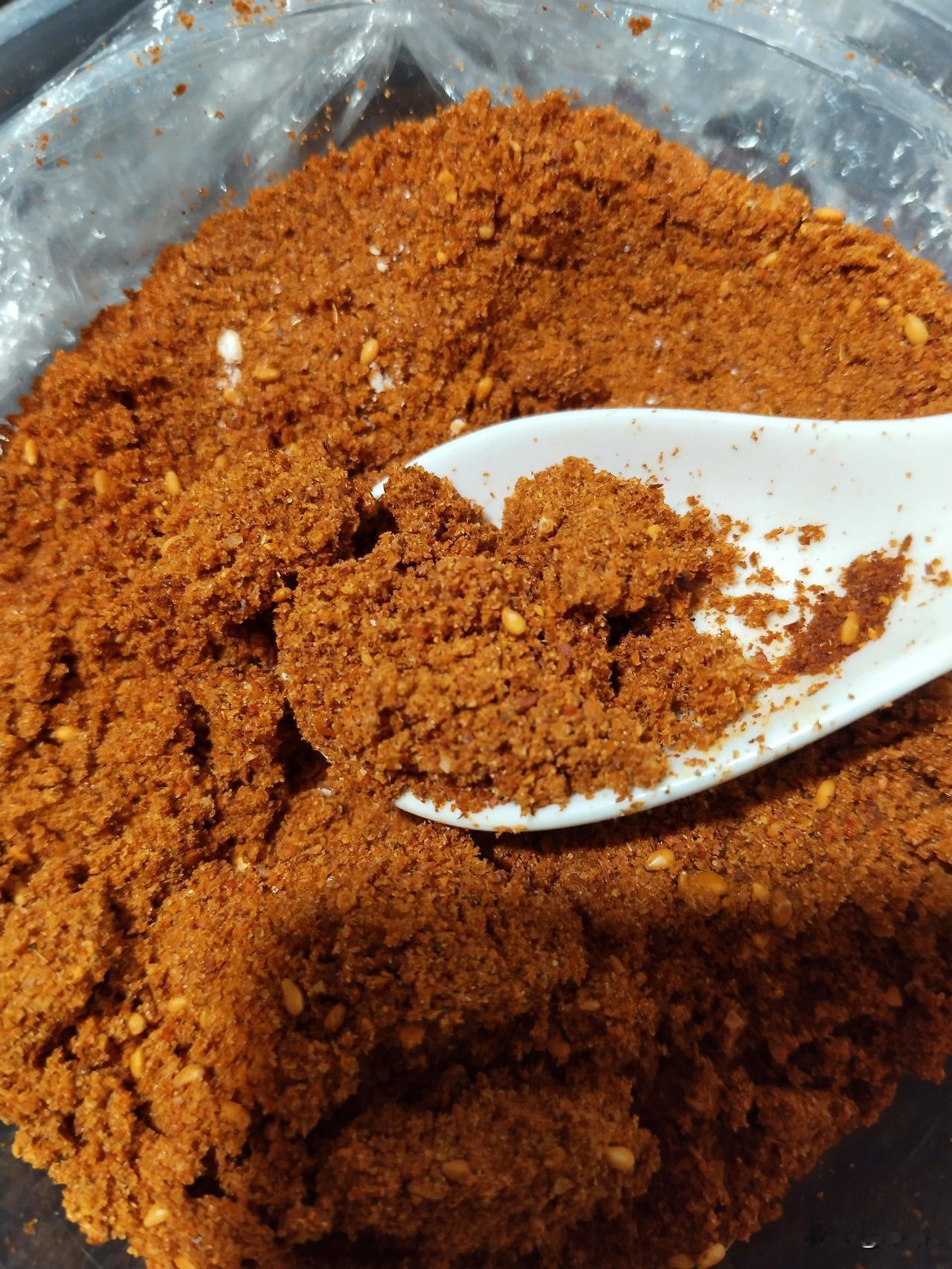 我认为重口。


不知道有没有人和我一样，偏爱重口味饭菜！
人到四十，偶尔就馋这