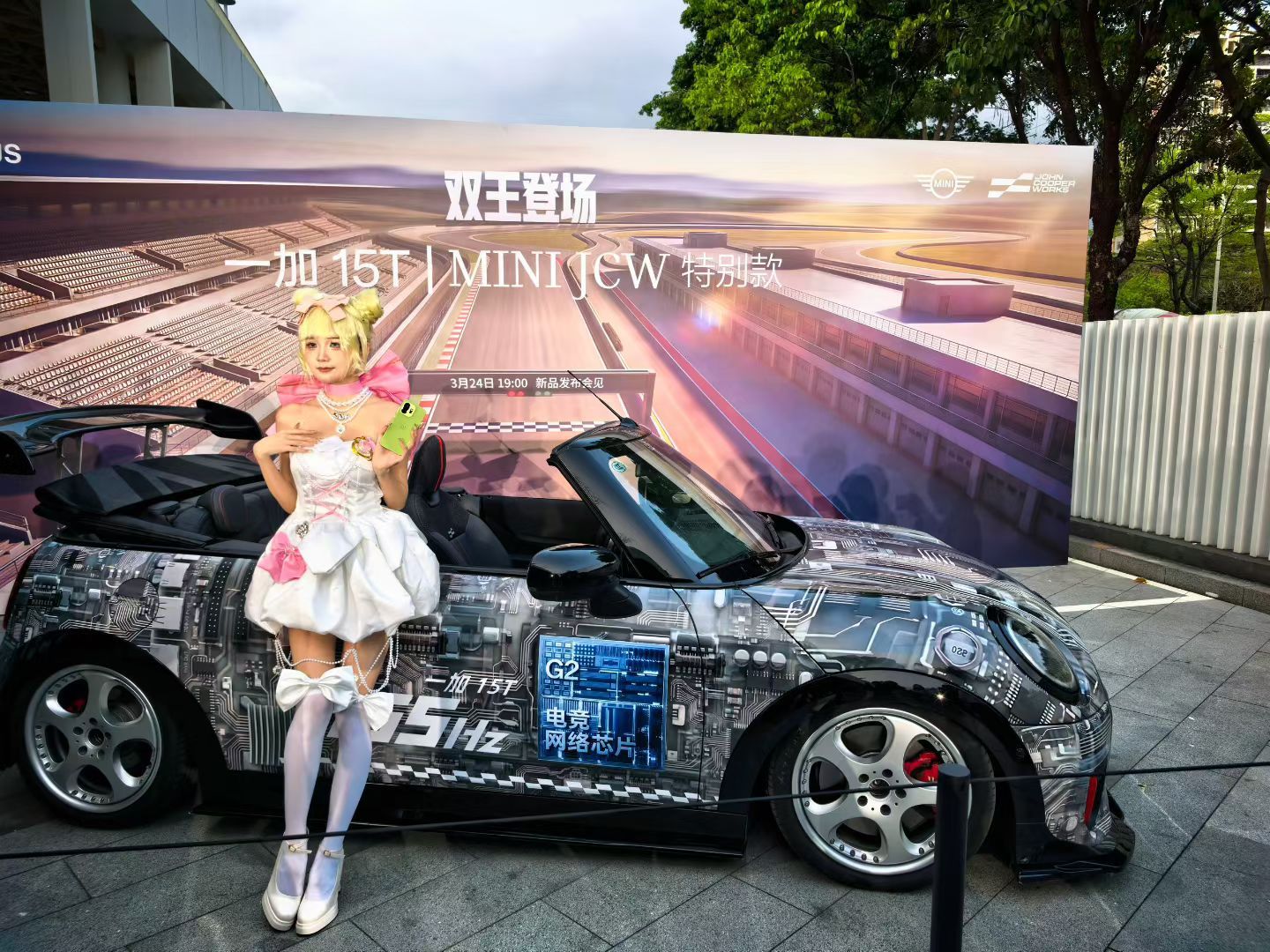 现在后装车载冰箱越来越火，主要是露营、自驾需求起来了，后装灵活又不用换车，性价比