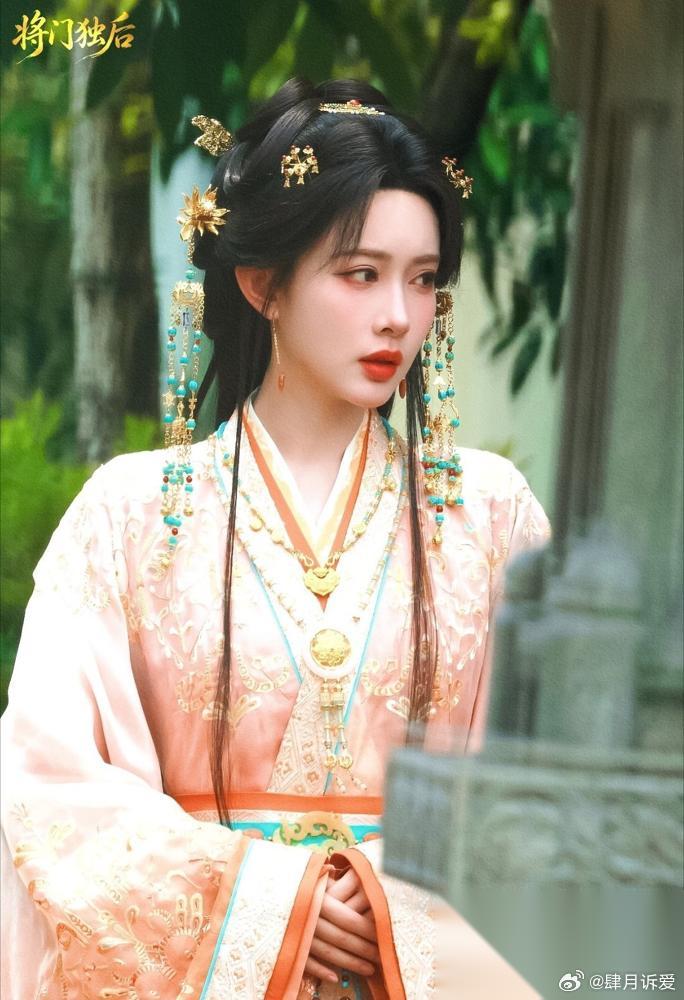 让一个喜剧狂人和一个北电第一，去给孟子义当绿叶？这剧组真敢玩。  古装权谋轻喜剧