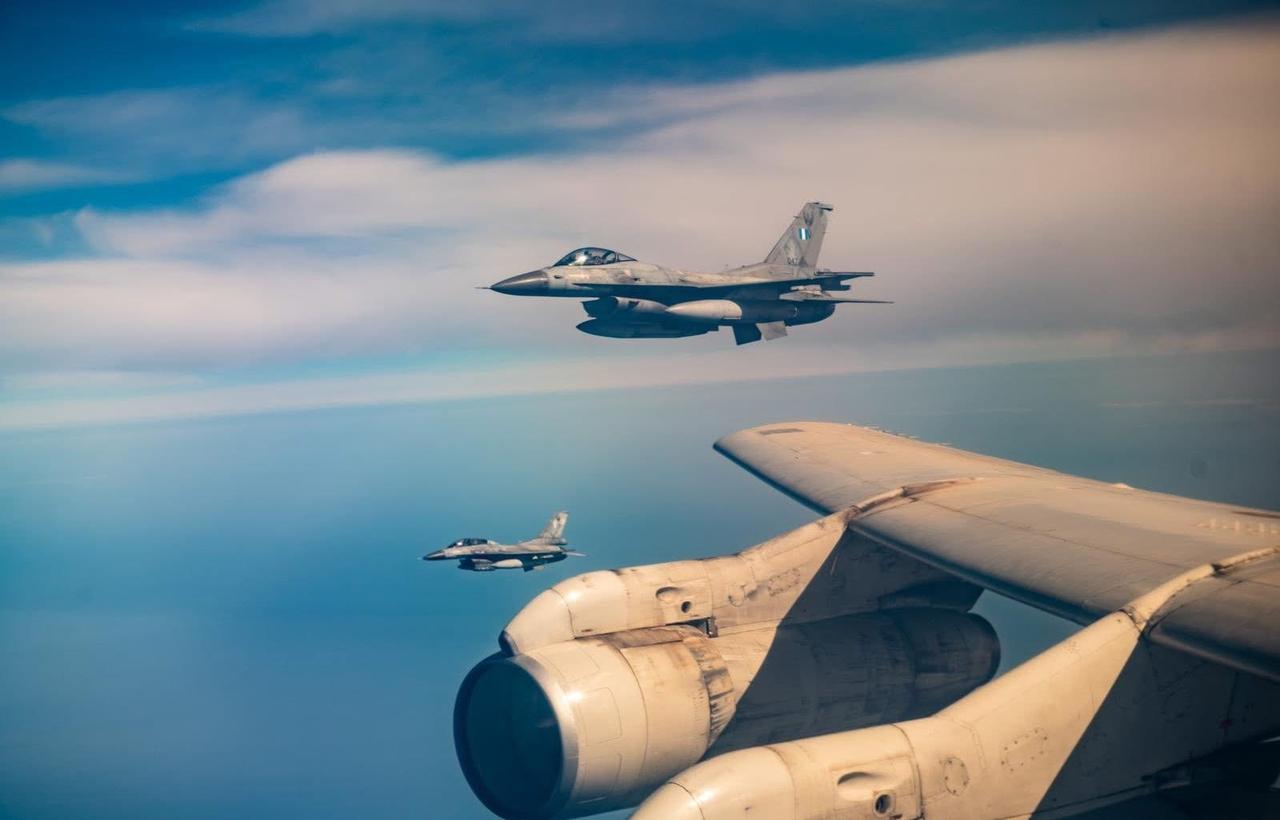 早安 加油
以色列空军（IAF）第120“沙漠巨人”中队KC707
希腊空军（H