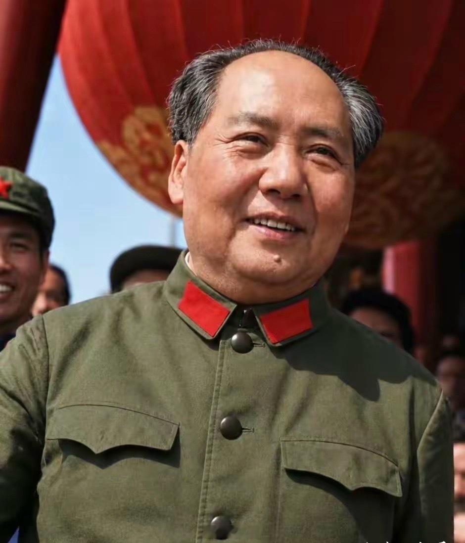 城楼挥望，见证新章！ ​​​