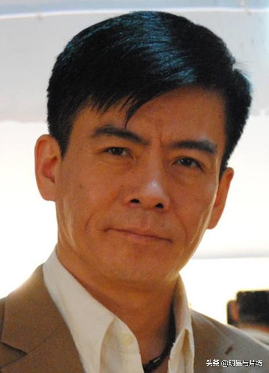 这位演员是谁？你还记得他吗？

他毕业于北京电影学院表演系，是中国国家话剧院演员